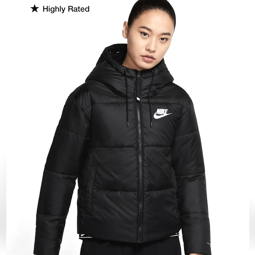 Nike Sportswear Therma-FIT Repel jacket in xs (0-2) in black